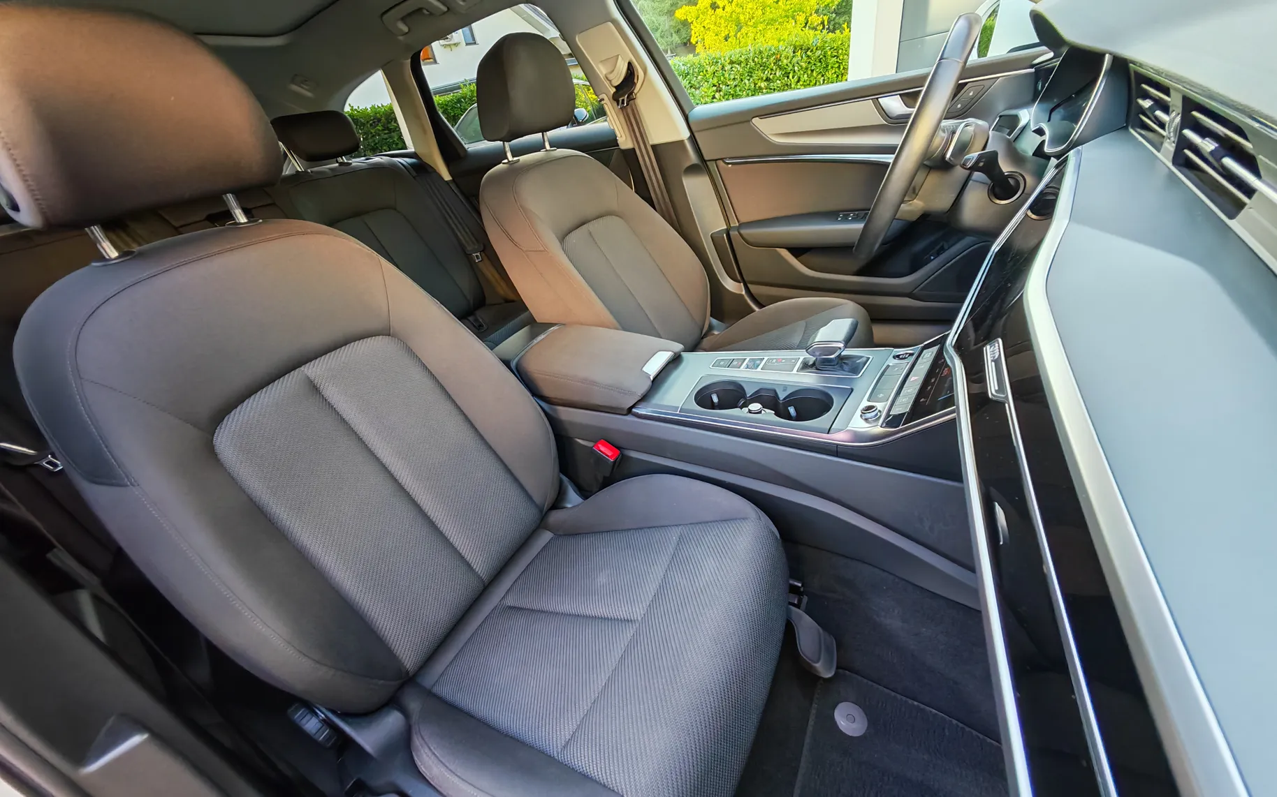Notranja slika - Audi A6 - Avant 40 TDI S tronic - 10