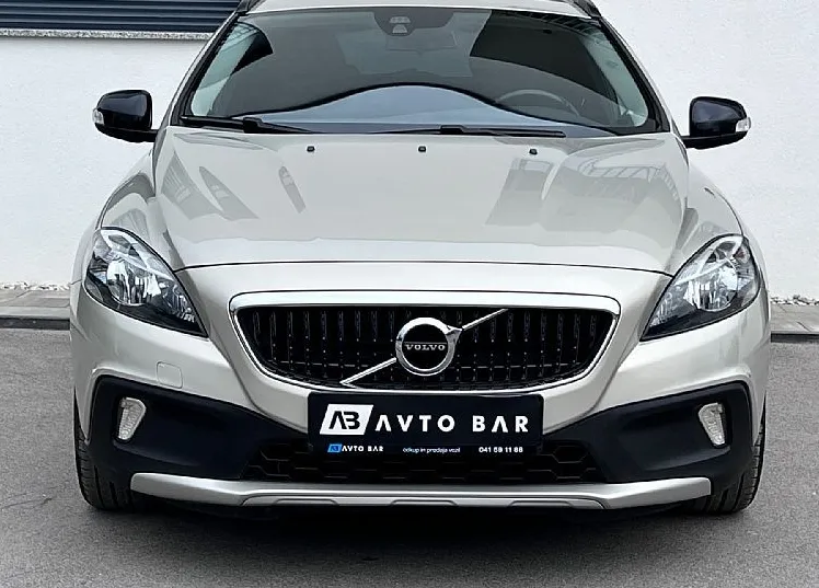 Zunanja slika - Volvo V40 Cross Country - 2.0TD+NAV+VIRTUAL+PDC+ALU - 2