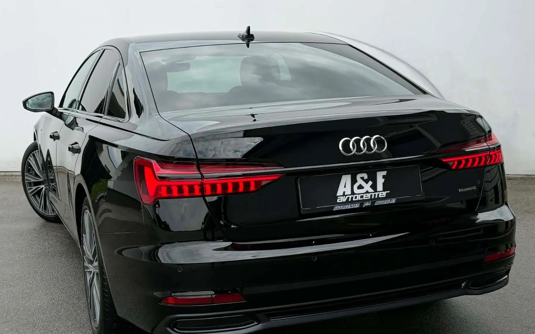 Zunanja slika - Audi A6 - 40 TDI-Q-4X4-S LINE-MATRIX-SOFT CLOSE-ACC-KAMERA- - 6