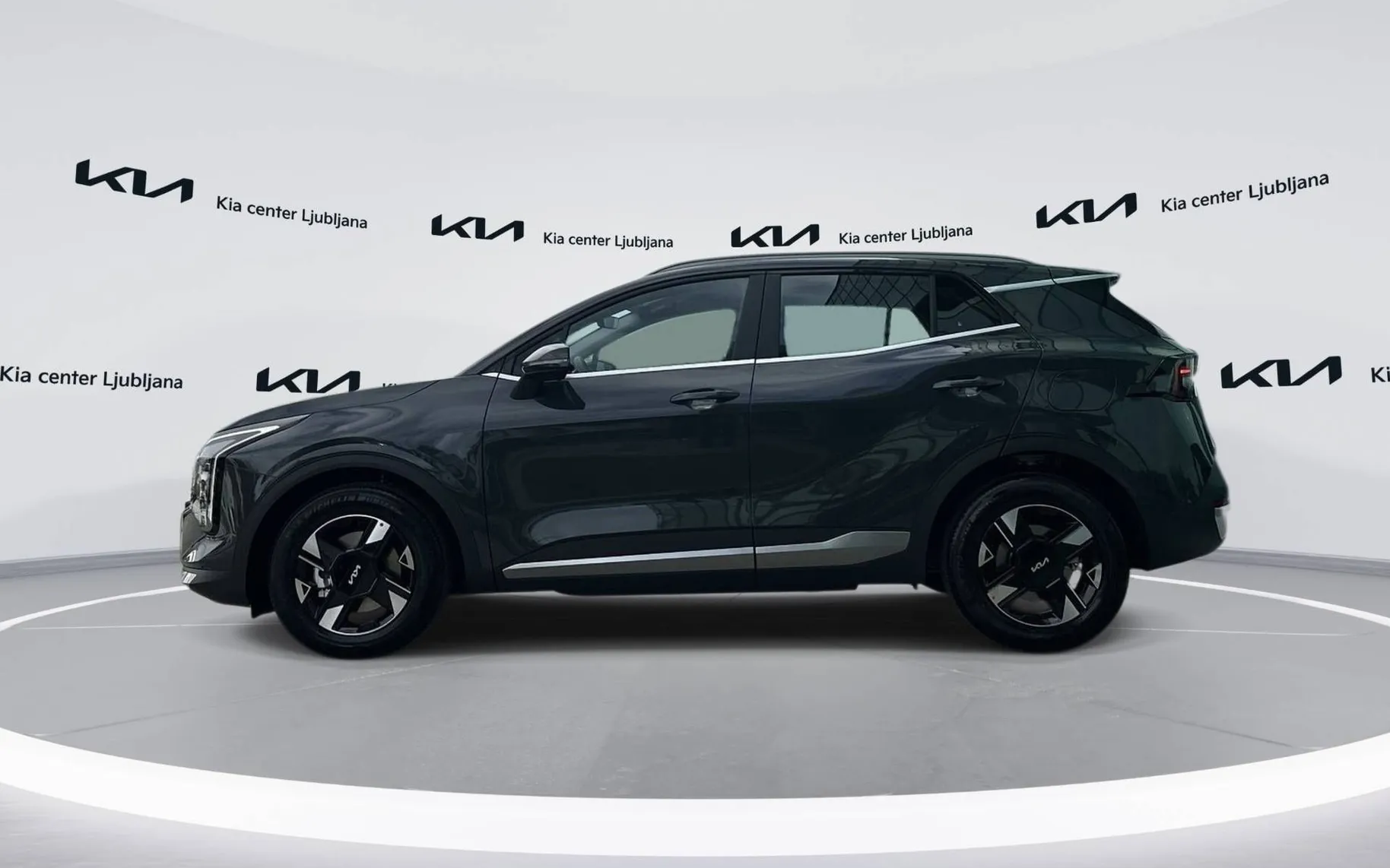 Notranja slika - KIA Sportage - 1.6 T-GDi LX Fresh. 7 DCT - 8