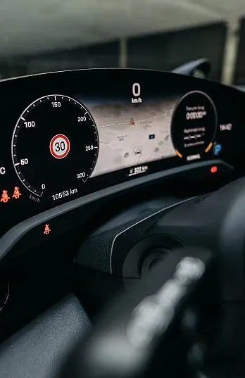 Zunanja slika - Porsche Taycan Sport Turismo - 21 COL Pano Zračno vzmetenje BOSE Radar - 14