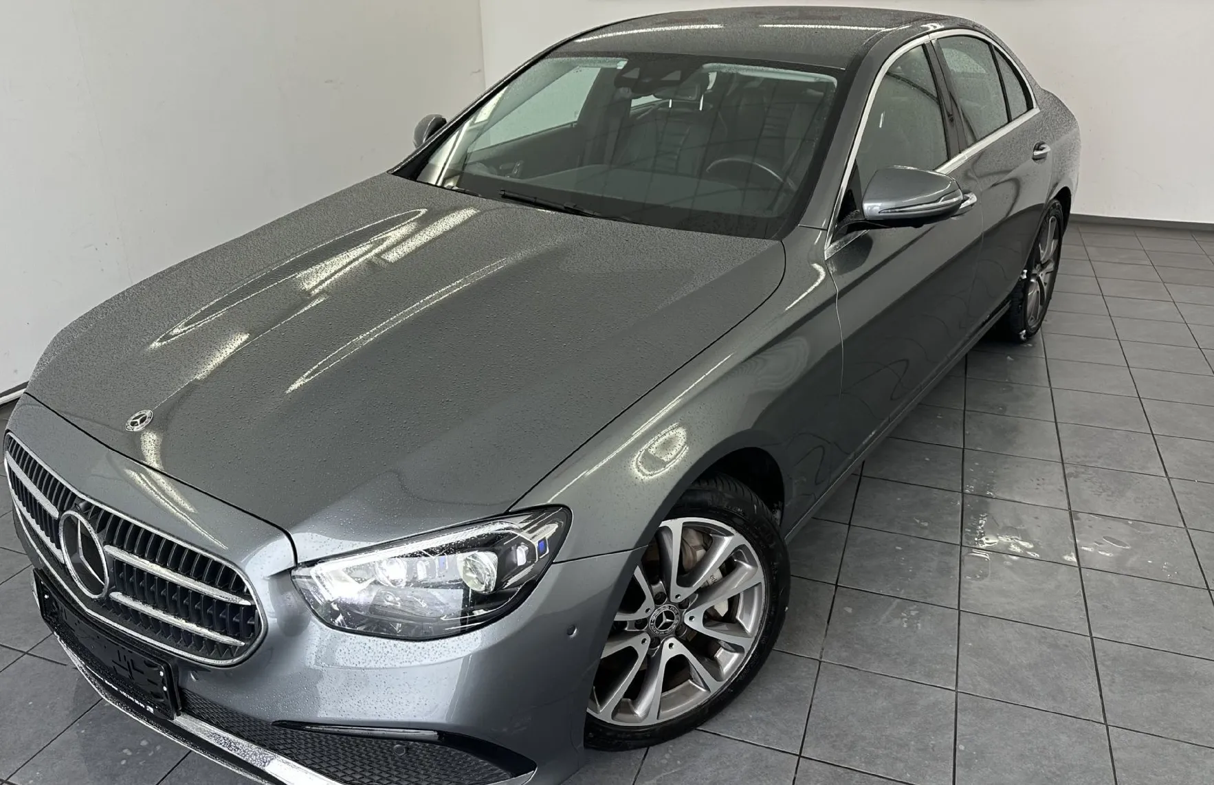 Zunanja slika - Mercedes-Benz E-Razred - E 400 d 4MATIC.KAMERA.USNJE.ACC.ZRAČ.VZMETENJE.LE - 14
