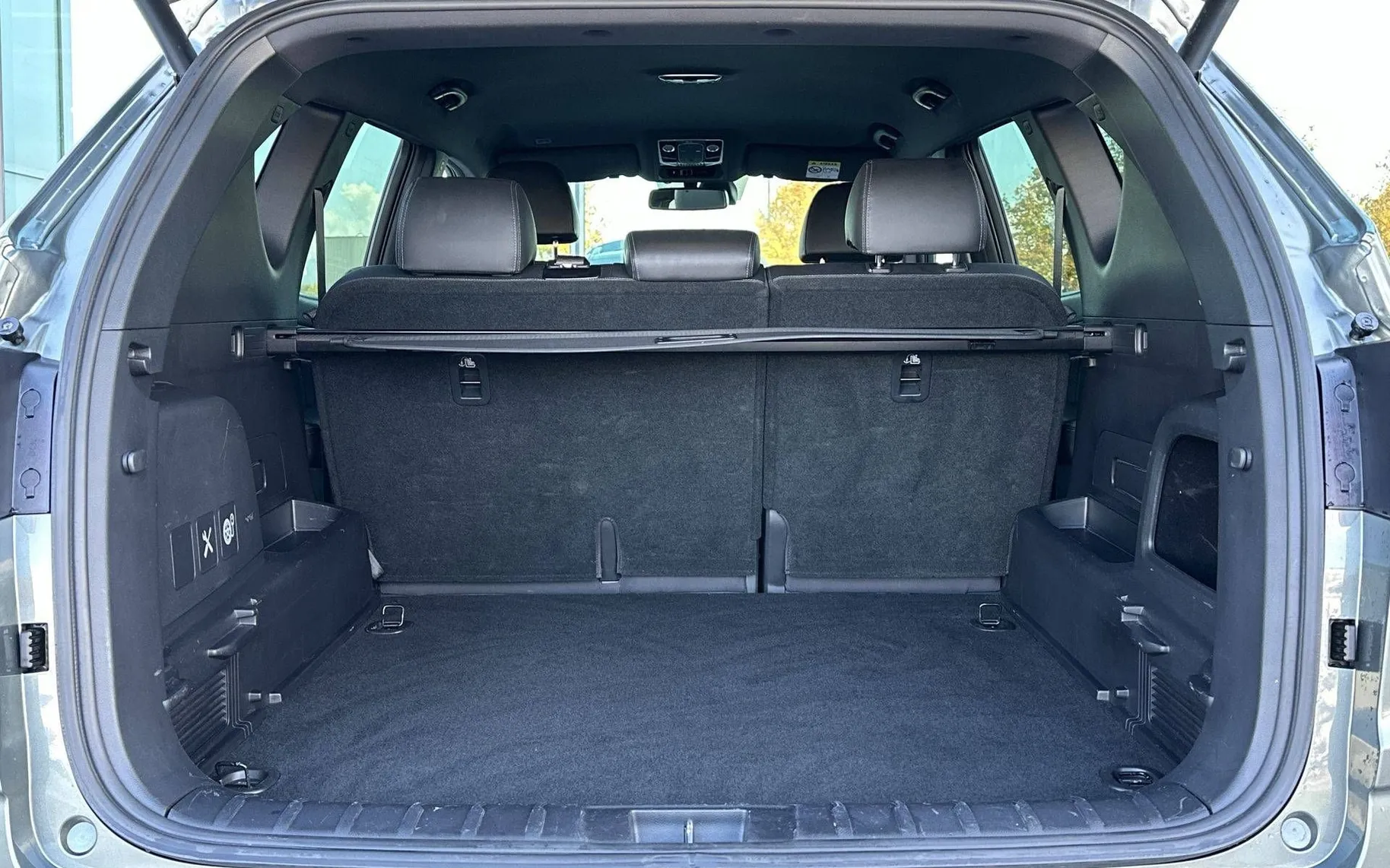 Notranja slika - KG Mobility Rexton - 2.2 XDI LIMITED PLUS  18 . 4x4 A T - 19