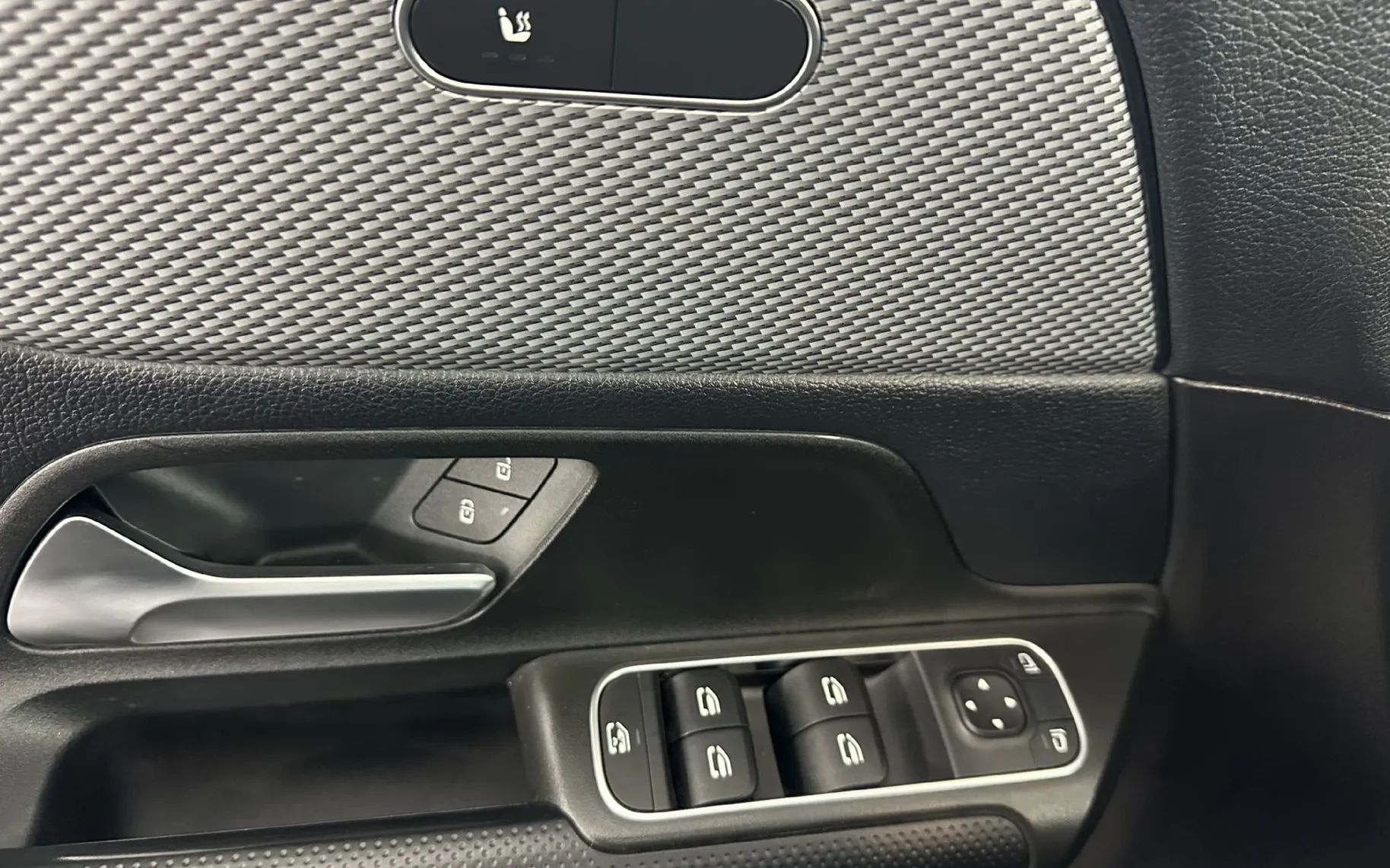 Zunanja slika - Mercedes-Benz GLB-Razred - GLB 200 d 4MATIC Avt.NEMŠKI.KAMERA.PANORAMA.NAVI - 5