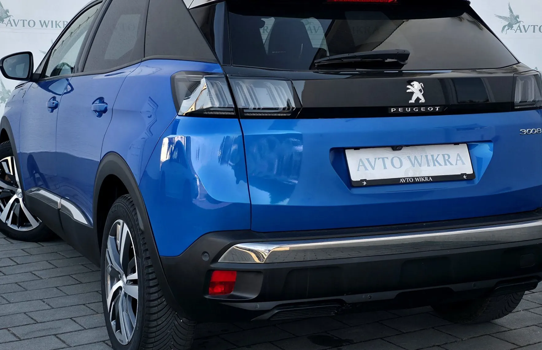 Zunanja slika - Peugeot 3008 - 1.5HDI EAT8 Road Trip LED•BLIS•KEYLESS•KAMERA•18C• - 3