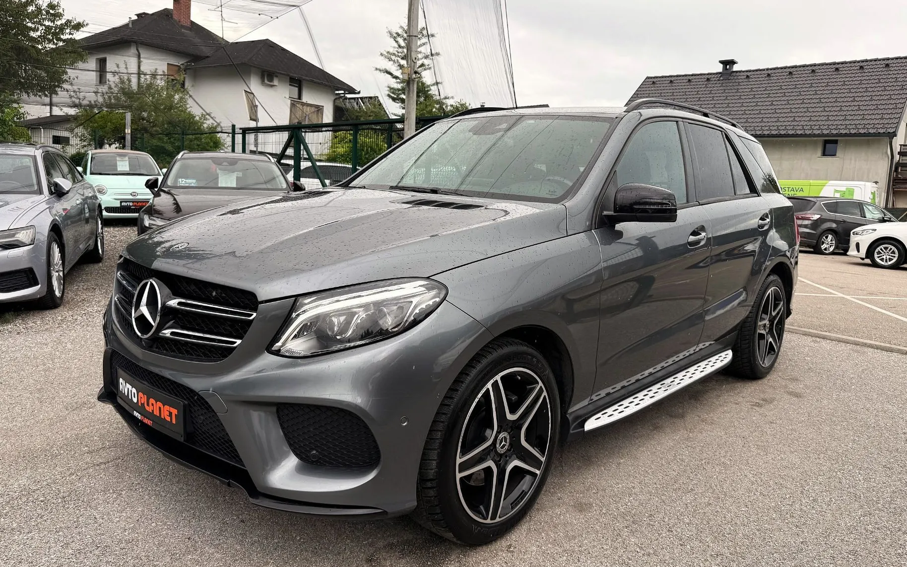 Zunanja slika - Mercedes-Benz GLE-Razred - GLE 350 d 4MATIC AMG LiNE AIRMATIC LED 360K ALU20 - 1