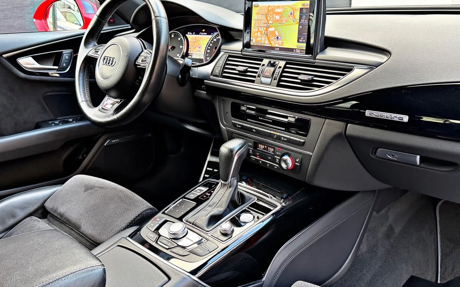 Notranja slika - Audi A7 - Sportback 3.0 TDI QUATTRO•ACC•S LINE•ZRAČNO•MATR.. - 12