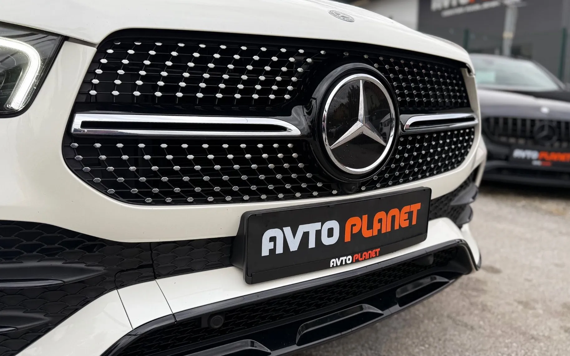 Zunanja slika - Mercedes-Benz GLE-Razred - GLE 350 d 4MATIC AMG LiNE AIRMATIC LED ACC 360K 21 - 10