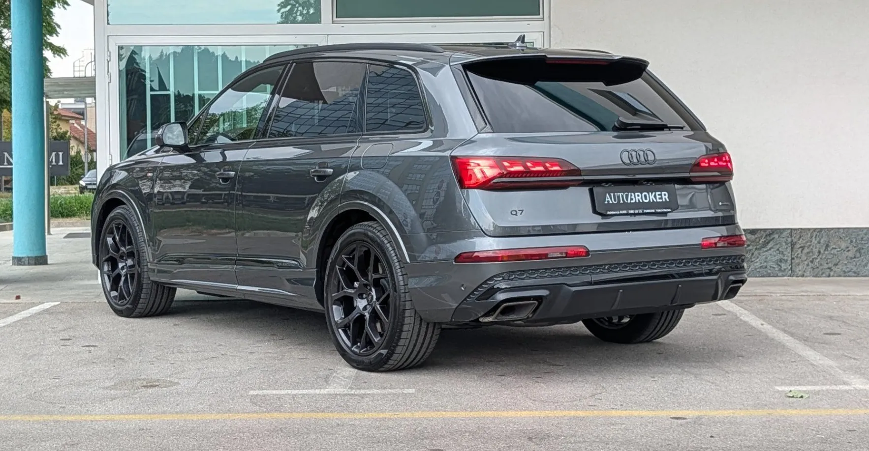 Zunanja slika - Audi Q7 - 55e S line Matrix Laser panorama Head-up - 6