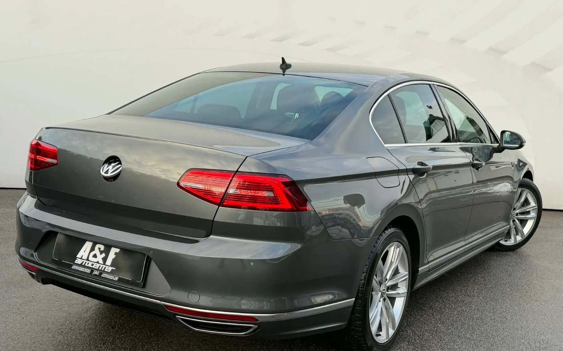 Zunanja slika - VW Passat - 2.0 TDI-4X4-DSG-R LINE-VIRTUAL-LIZING ZA TUJCE- - 4