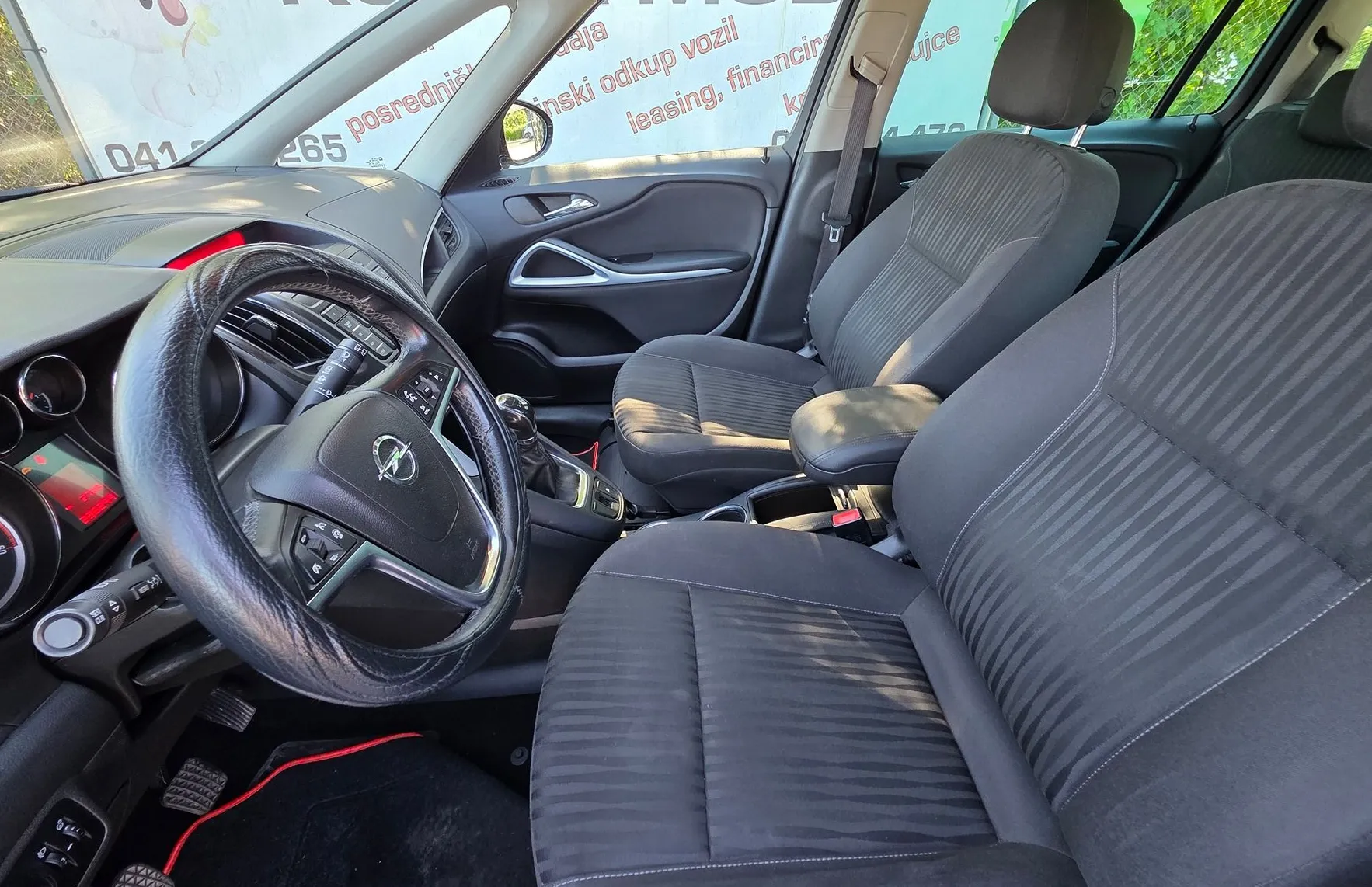 Zunanja slika - Opel Zafira - 2.0 CDTi COSMO 7 SEDEŽEV-ALU PLATIŠČA-2.LASTNIK - 12