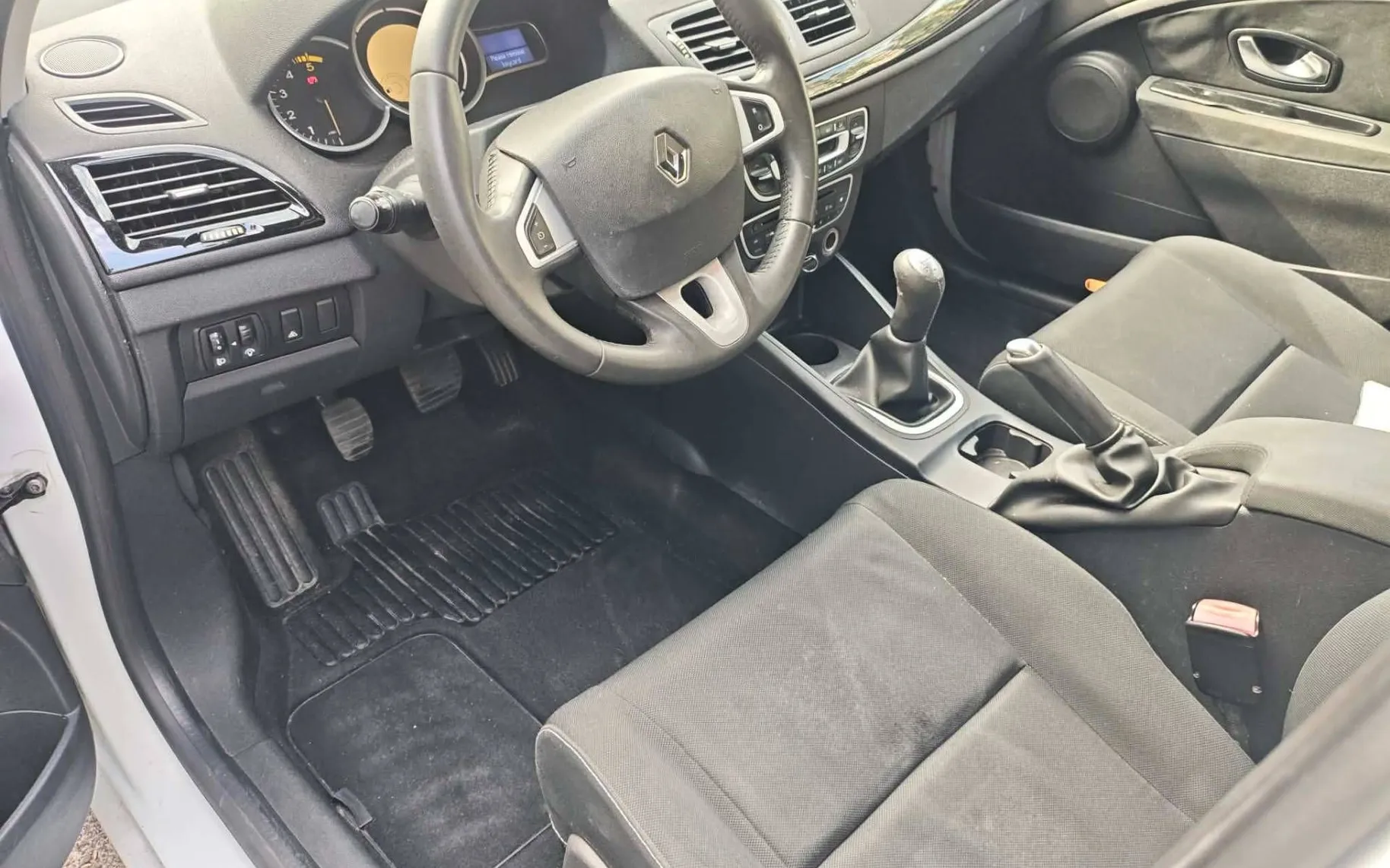 Zunanja slika - Renault Megane - 1.5 dCi - 6