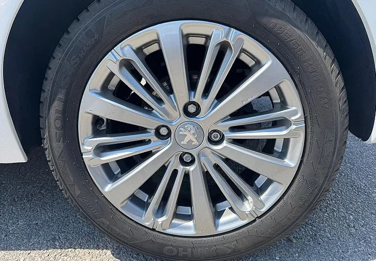 Zunanja slika - Peugeot 208 - 1.5 BlueHDi 102ks °6-PRESTAV° °OPRAVLJEN SERVIS° - 12