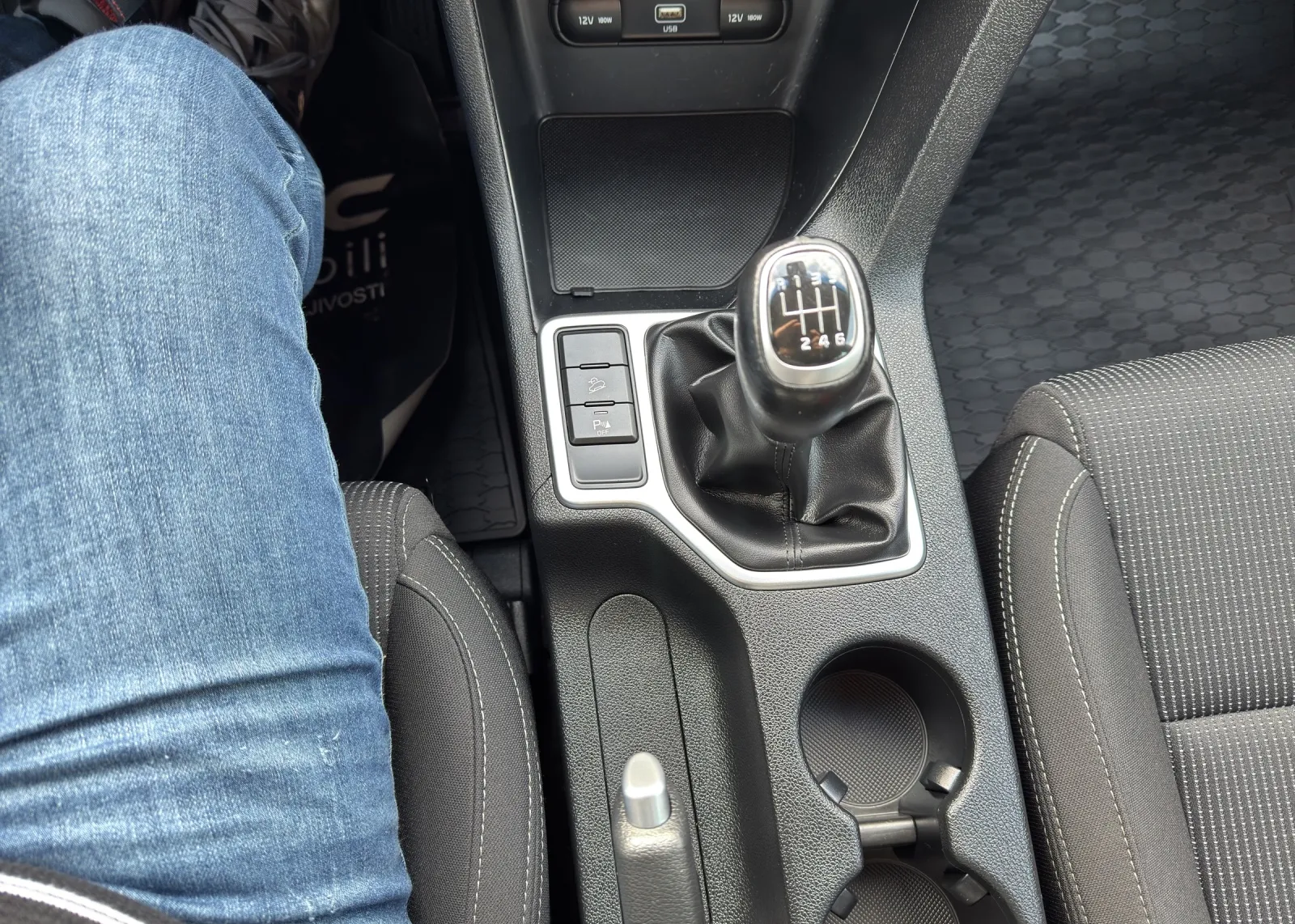 Zunanja slika - KIA Sportage - 1,6 T - 13
