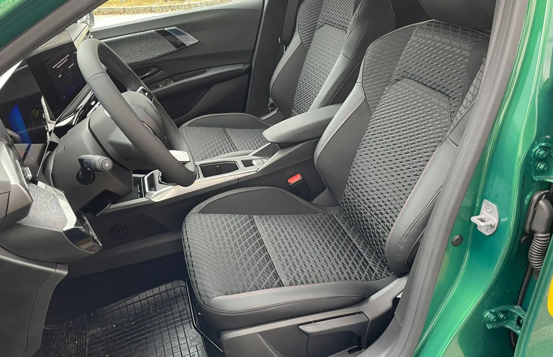 Zunanja slika - Renault Clio - techno TCE 115 - Paket Zima - 10
