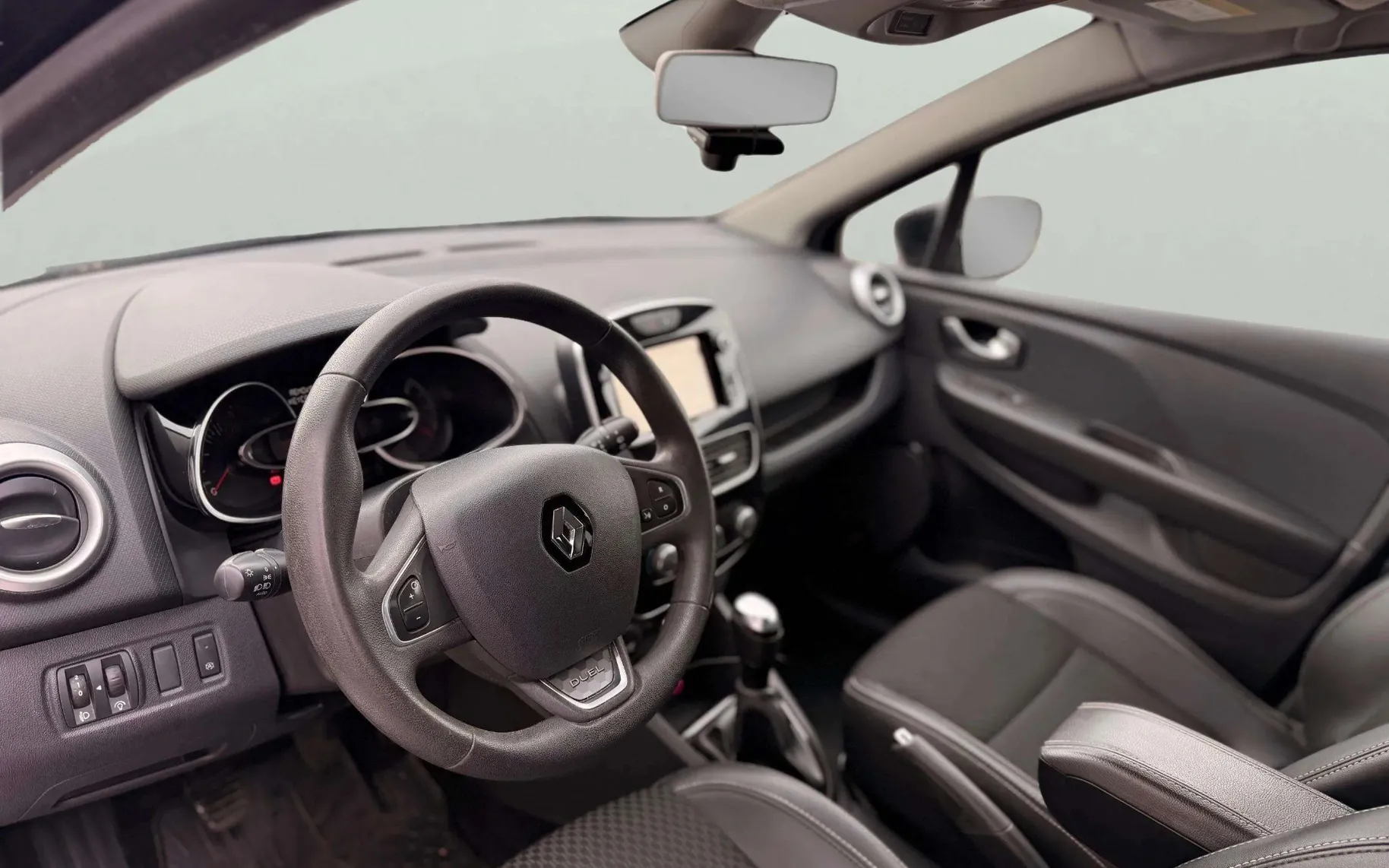 Zunanja slika - Renault Clio - dCi 75 Energy DUEL - 8