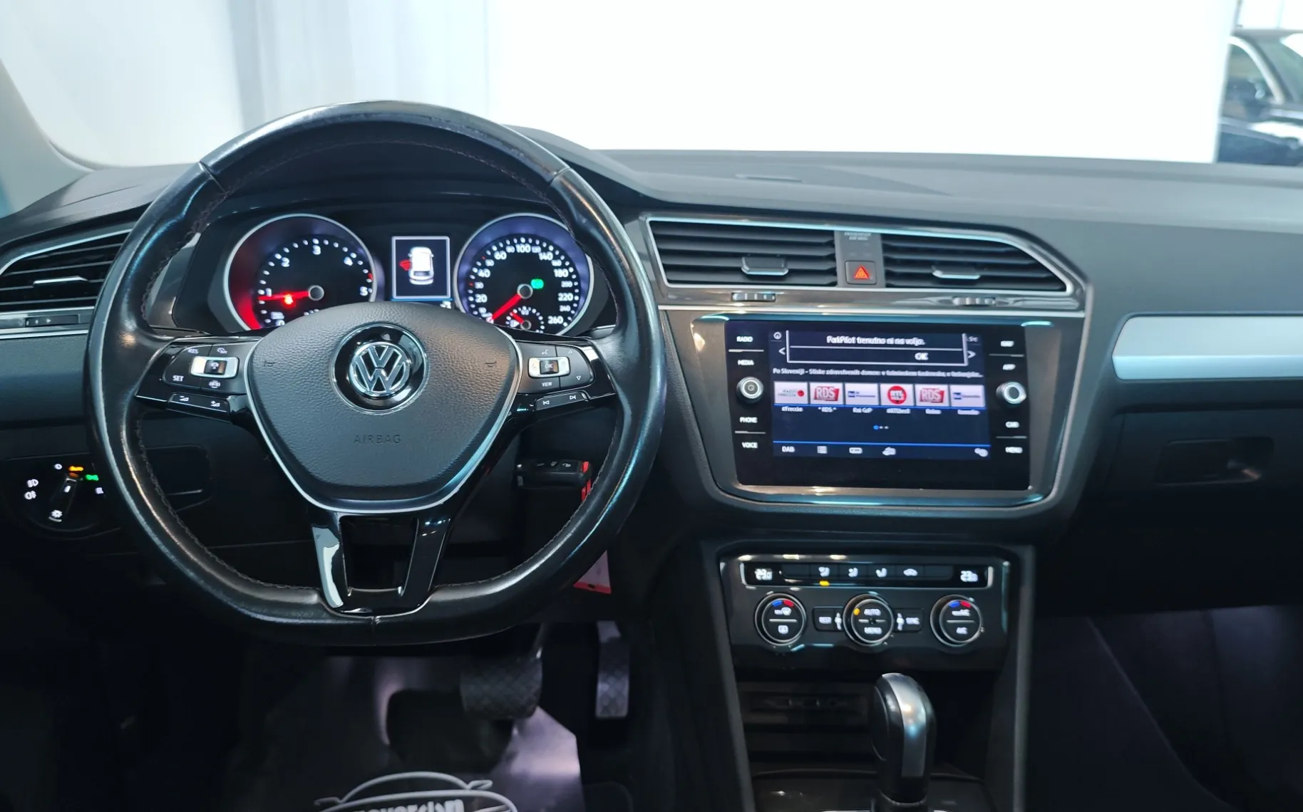 Zunanja slika - VW Tiguan - 2.0 TDI SCR BMT Comfort Edition 110kW DSG NAVI ACC - 9