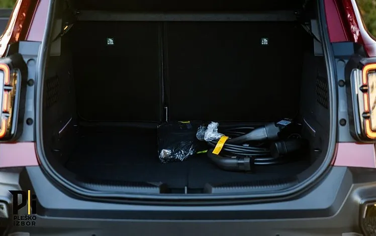 Zunanja slika - Renault 4 E-tech - techno EV52 110kW - 6
