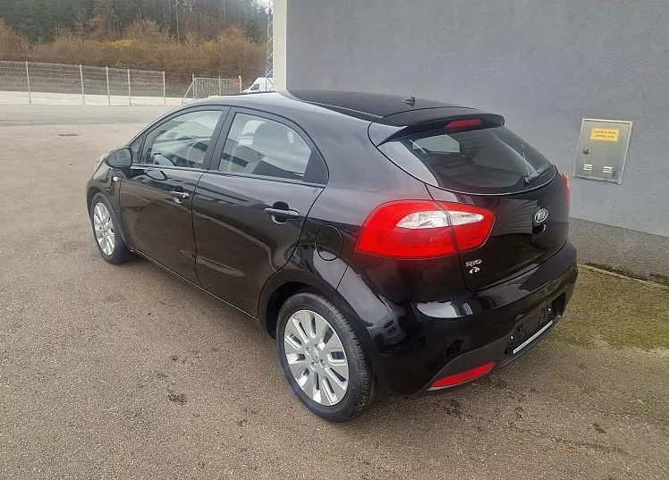 Zunanja slika - KIA Rio - 1.2i CVVT  85KM  EX Urban - 6