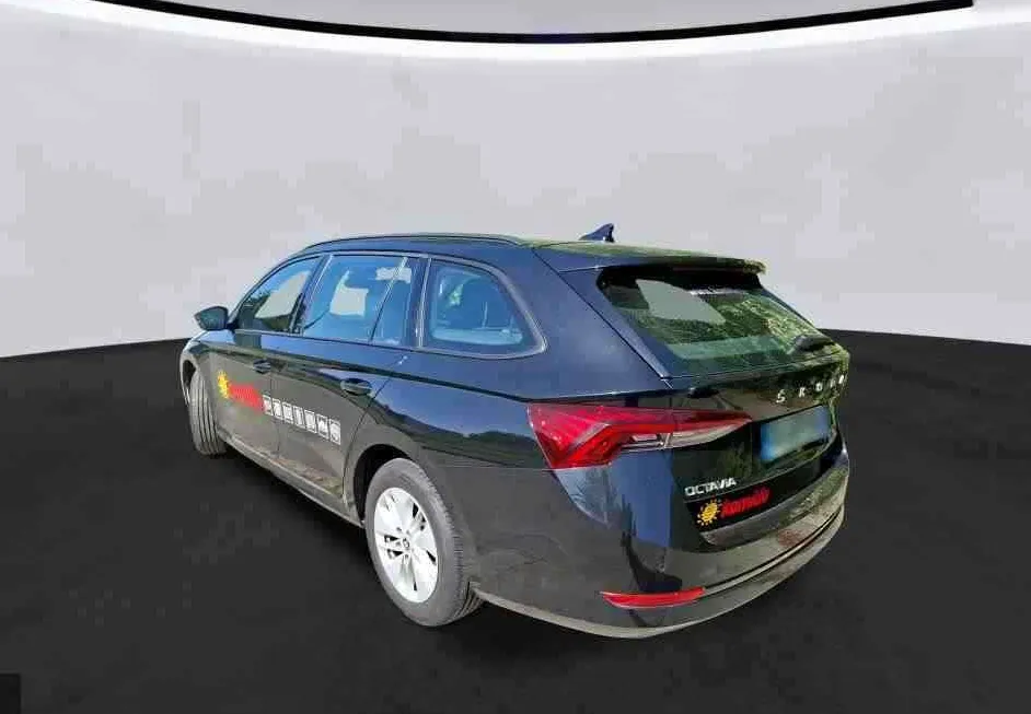 Zunanja slika - Škoda Octavia - Combi 2.0 TDI. DSG.2024 SAMO 89.000 KM - 6