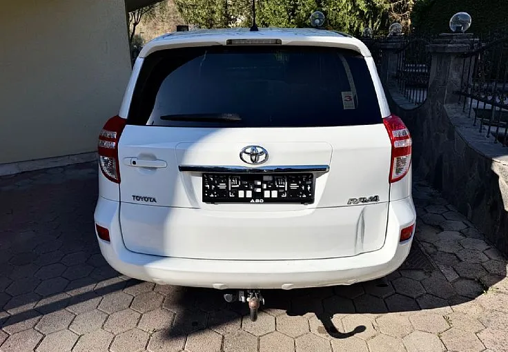 Zunanja slika - Toyota RAV4 - 2.2 D-4D . LASTNIK VLEČNA KLJUKA LETNO JAMSTVO - 5
