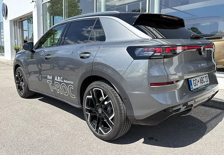 Zunanja slika - Volkswagen T-Roc - 1.5 eTSI R-Line DSG - 4