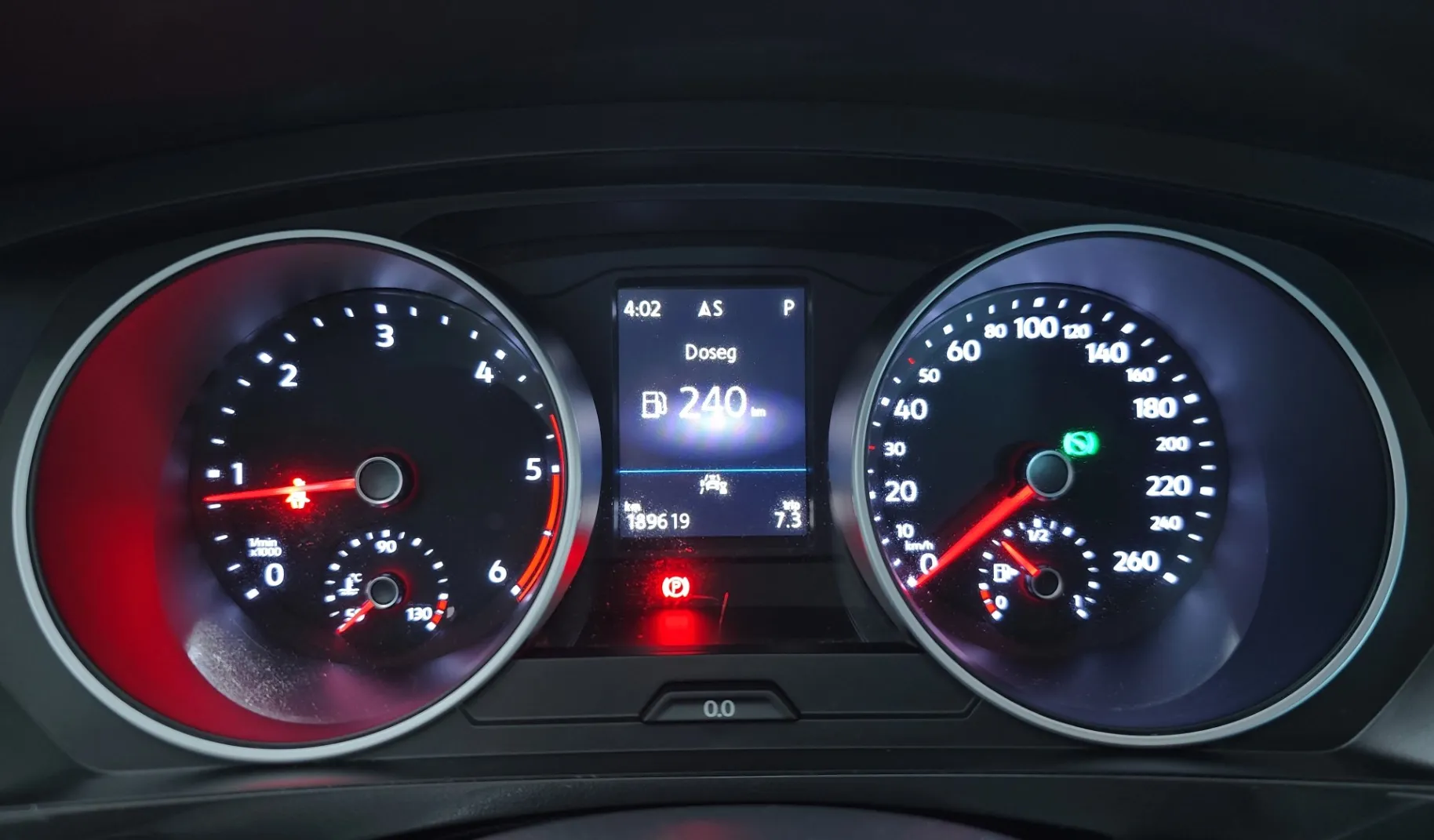 Zunanja slika - VW Tiguan - 2.0 TDI SCR BMT Comfort Edition 110kW DSG NAVI ACC - 11