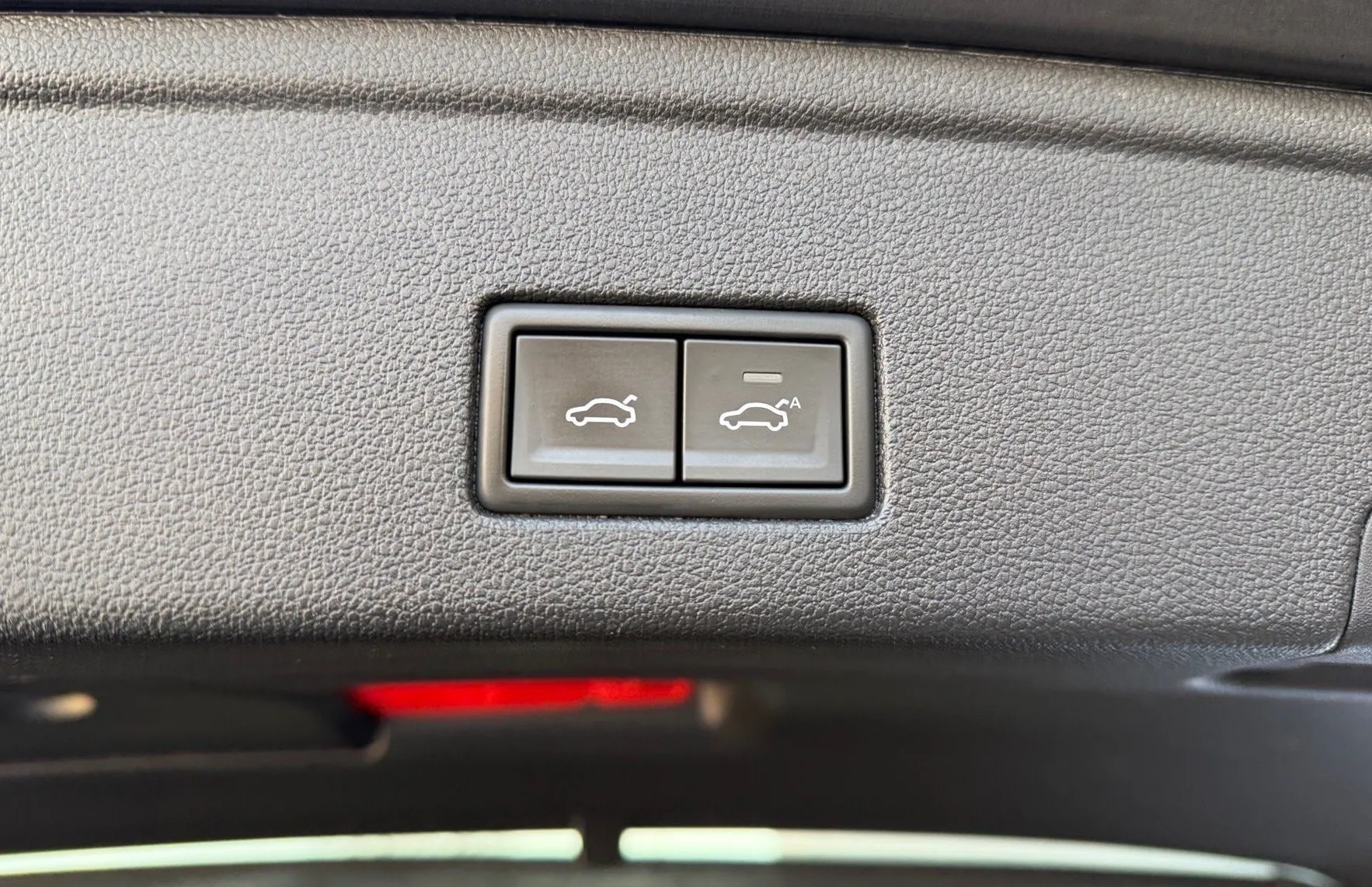 Zunanja slika - VW Touareg - V6 TDI BMT R-Line 210  285 -Zračno-Webasto-HeadUp. - 13