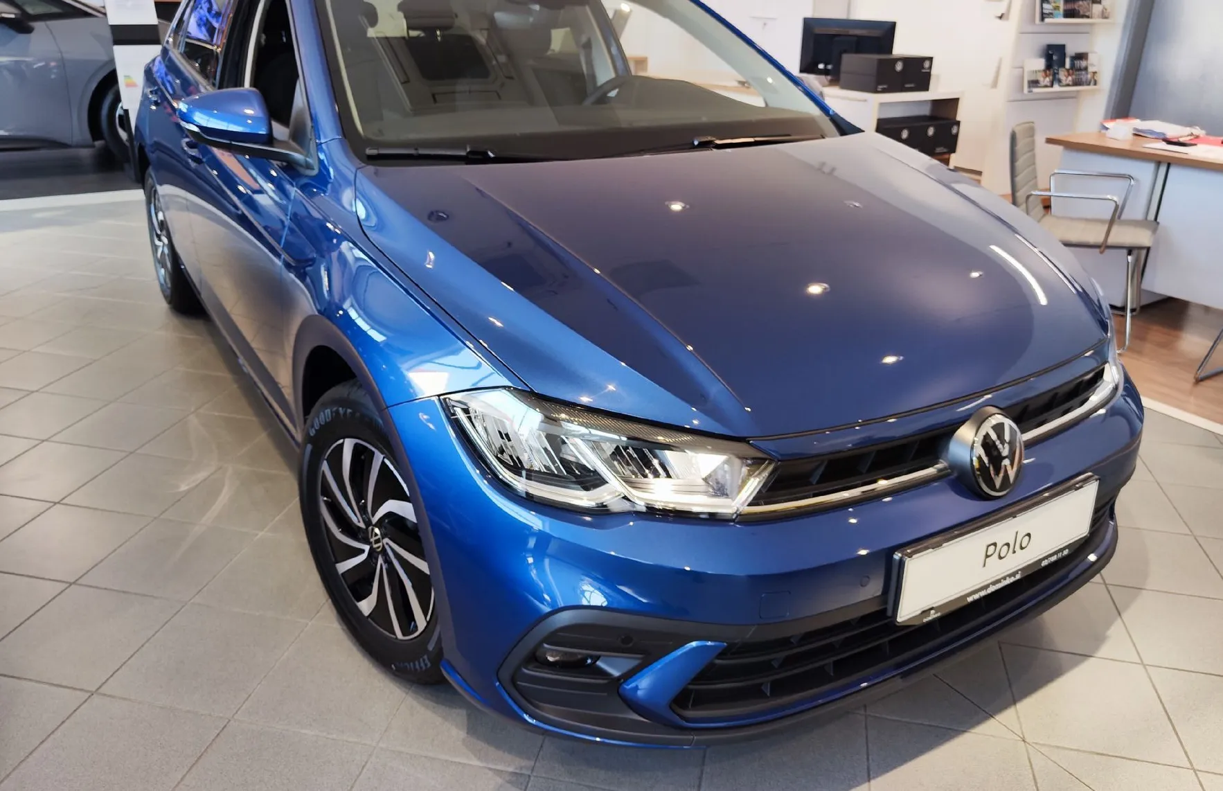 Zunanja slika - Volkswagen Polo - 1.0 TSI 4ALL 70  95 v prihodu - 3