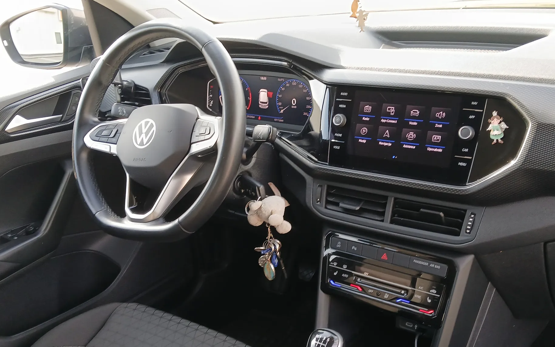 Notranja slika - VW T-Cross - 1,0 TSI BMT Life - 6