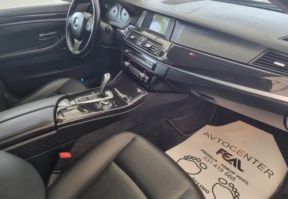 Zunanja slika - BMW Serija 5 - Touring: 525d-AVT-MODIFICIRAN-NAVI-KAMERA-USNJE-XENON-KR - 11