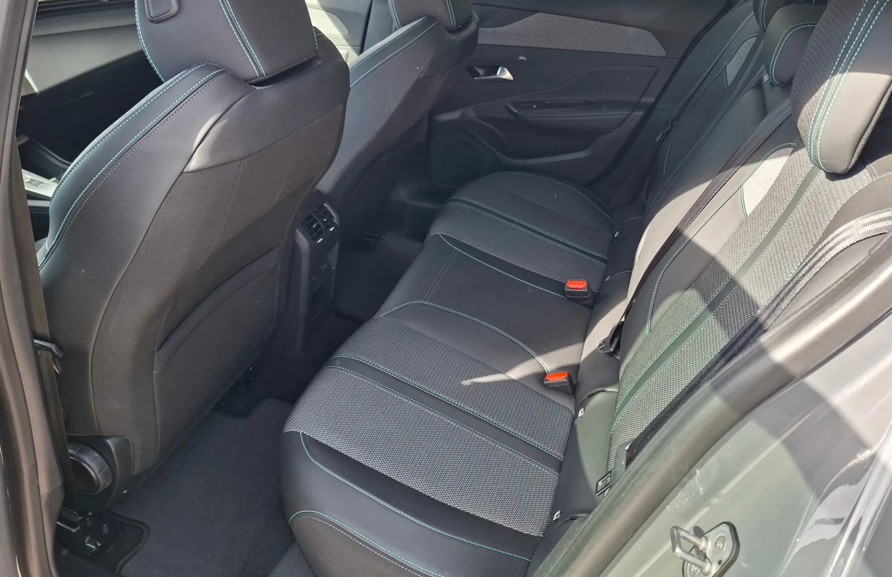 Zunanja slika - Peugeot 308 - 1.5 BlueHDi 130 STT Allure Avt. - 7