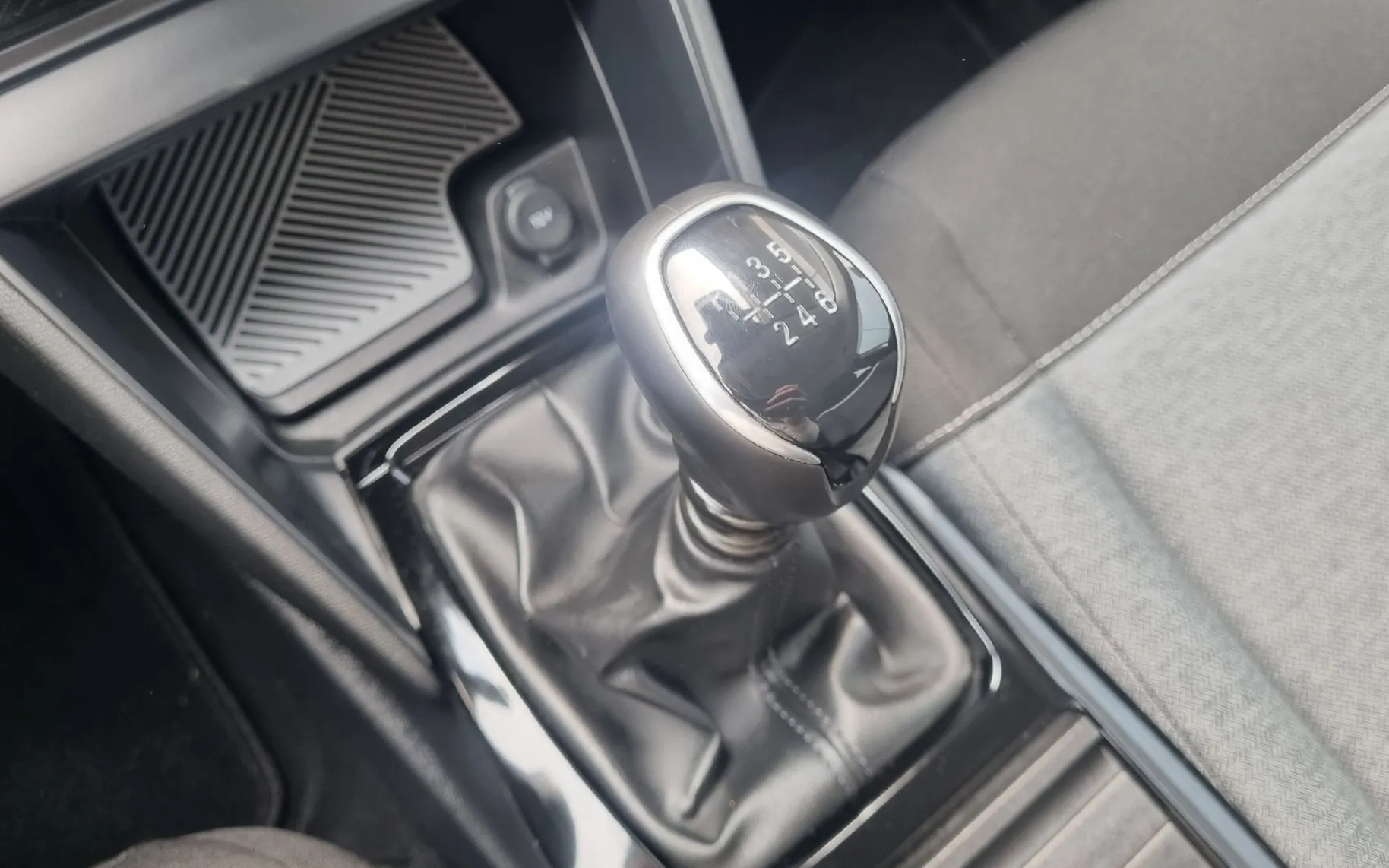 Zunanja slika - Citroën C4 - 1.2 PureTech 100 You  - SAMO 19.857KM - ODLIČEN - 14