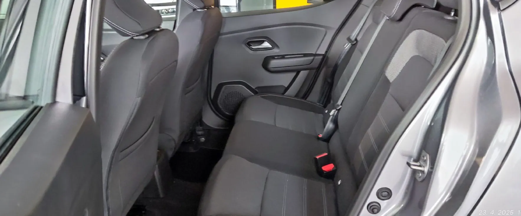 Zunanja slika - Dacia Sandero - 1.0 TCe 110 Stepway Expression - 6