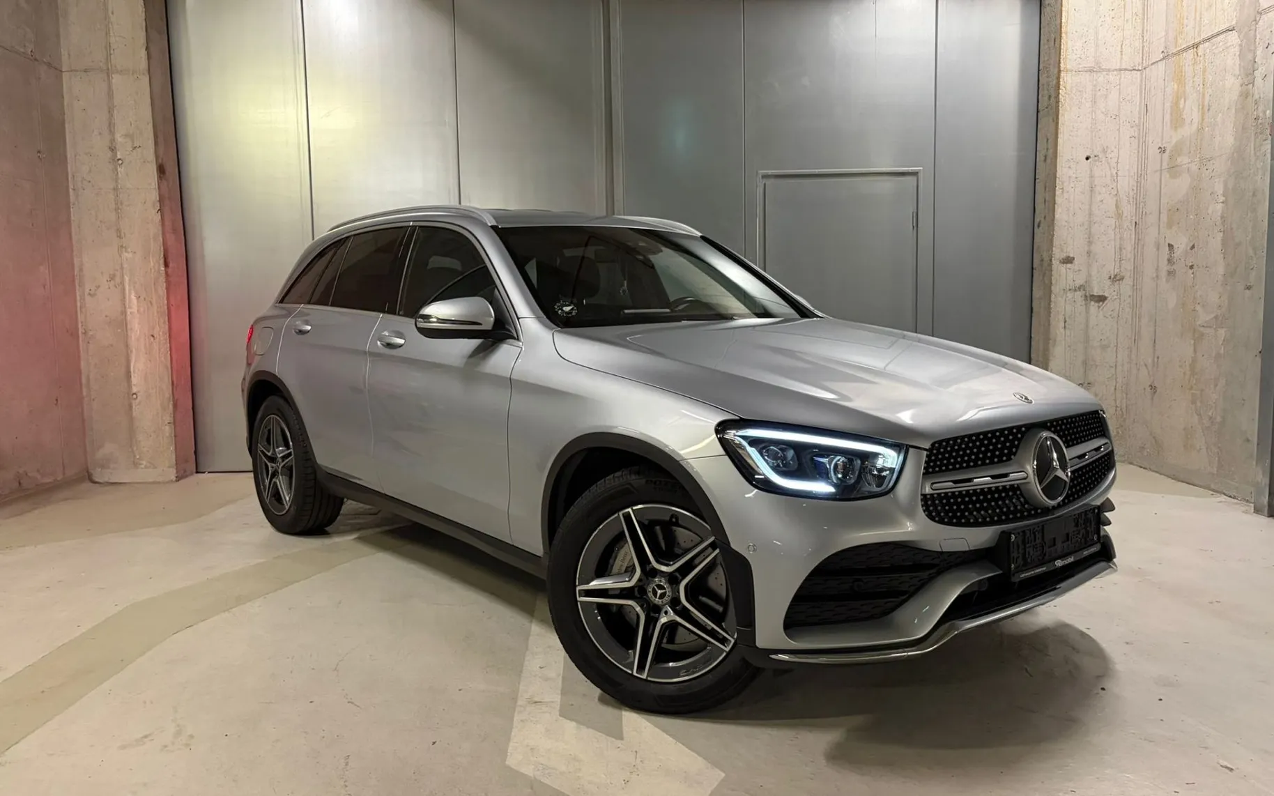 Zunanja slika - Mercedes-Benz GLC-Razred - 300 4MATIC - ODLIČNO OHRANJENO VOZILO - - 2