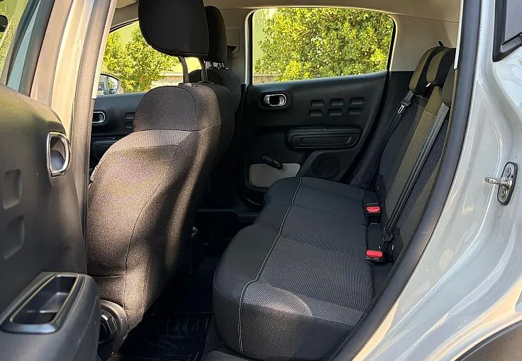 Zunanja slika - Citroën C3 - 1.2 PureTech 83 Feel Pack - 1. LASTNIK - LED - DAB - 10