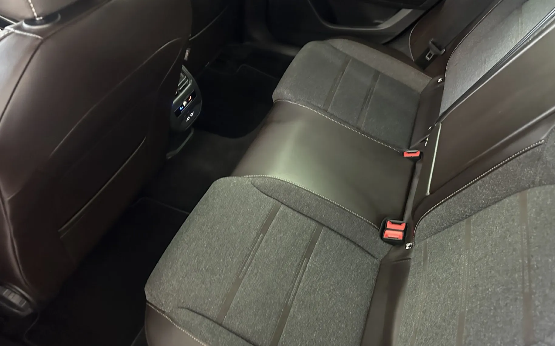 Zunanja slika - Seat Leon - 1.5 ETSI 110KW XCELLENCE.LED.KAMERA.PANORAMA - 7