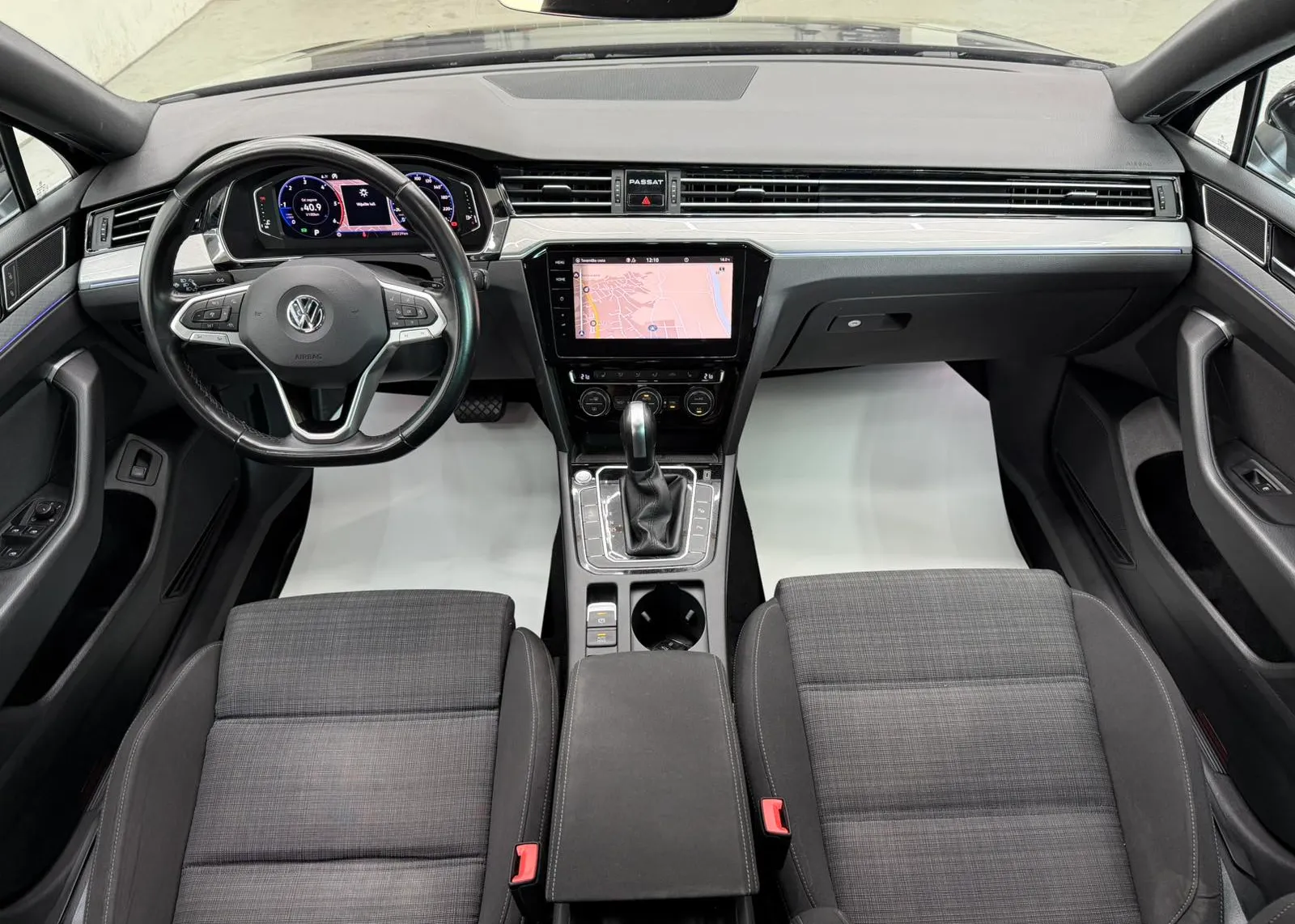 Zunanja slika - Volkswagen Passat - Variant 2,0 TDI BMT Connect DSG - 6