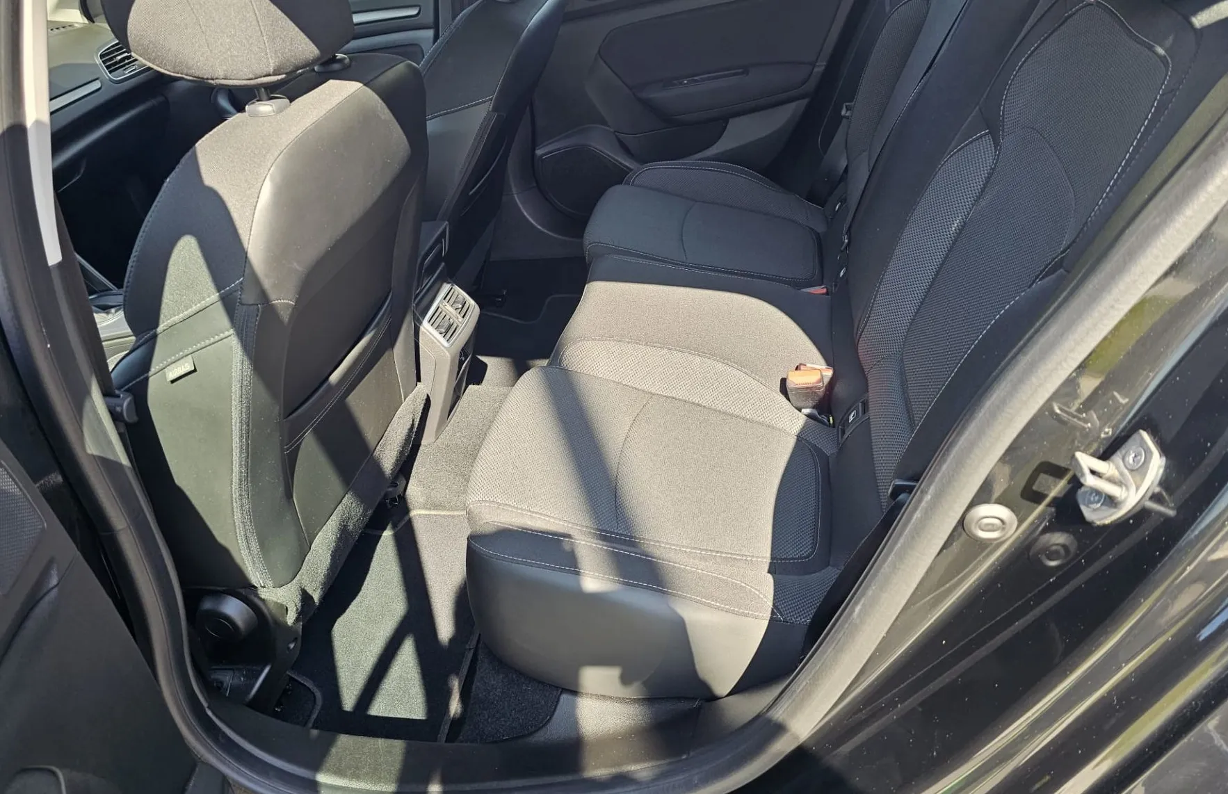 Zunanja slika - Renault Mégane - Megane techno dCi 115 EDC|FULED|ALU|KEYless|NAViI|2xPDC| - 10