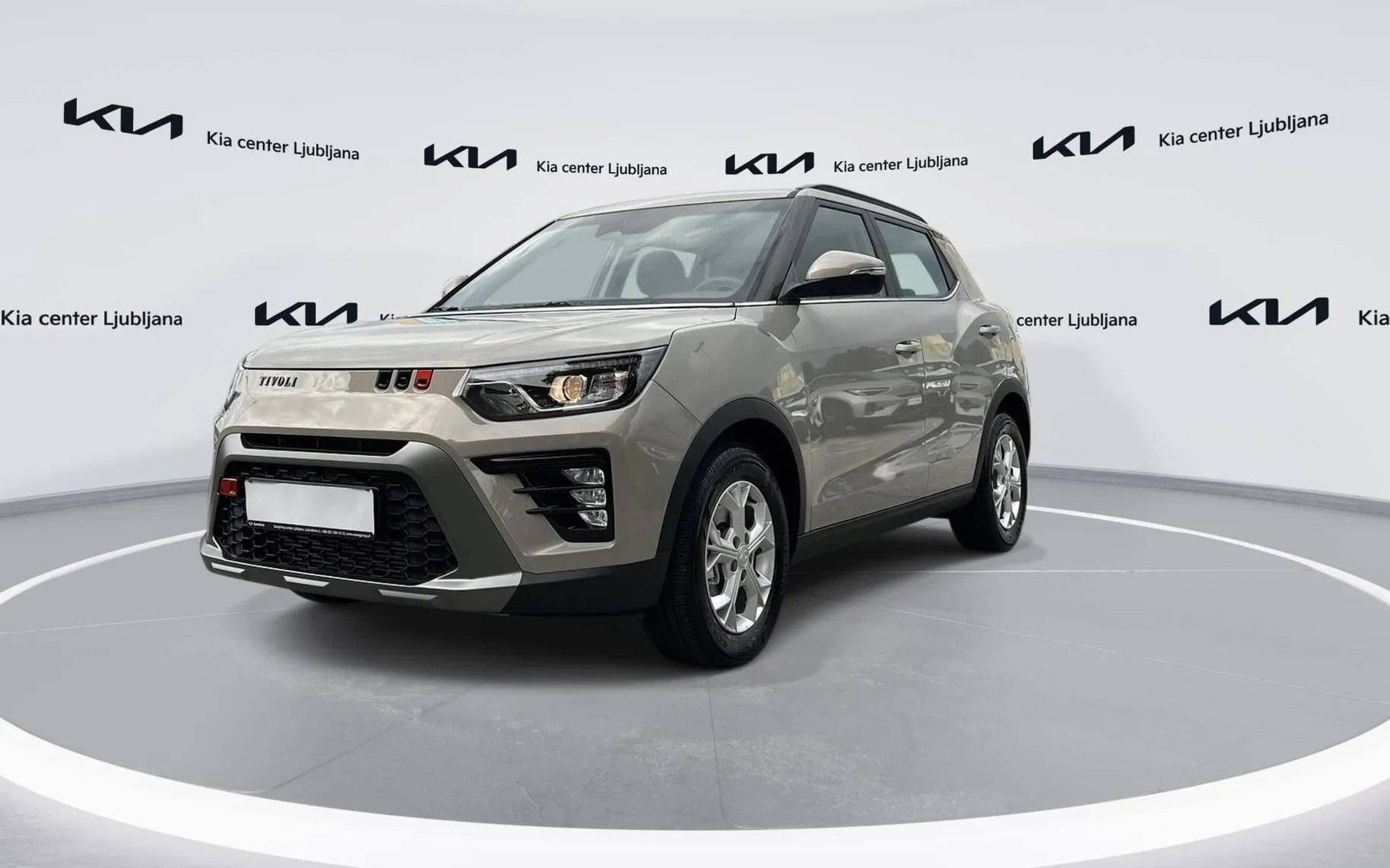 Zunanja slika - SsangYong Tivoli - 1.5 T-GDi Fresh 2WD M T... - 1