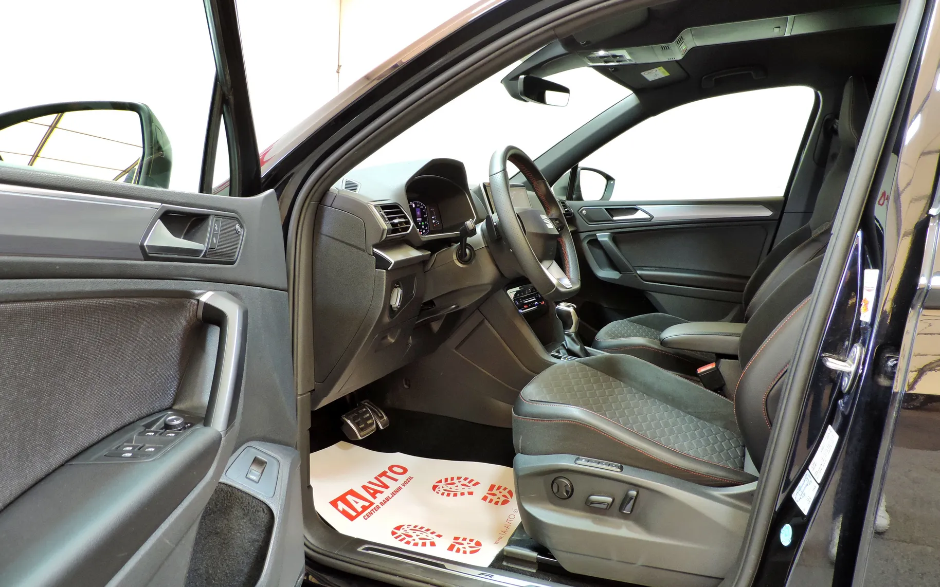 Zunanja slika - Seat Tarraco - 4Drive 2.0 TDI FR DSG KLJUKA-ACC-KAMERA - 10