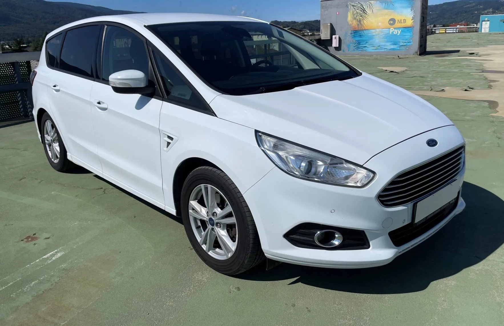Zunanja slika - Ford S-MAX - 2.0 TDCi  Powershift NAVI.PDC.KAMERA.OGR.SEDEŽ - 2