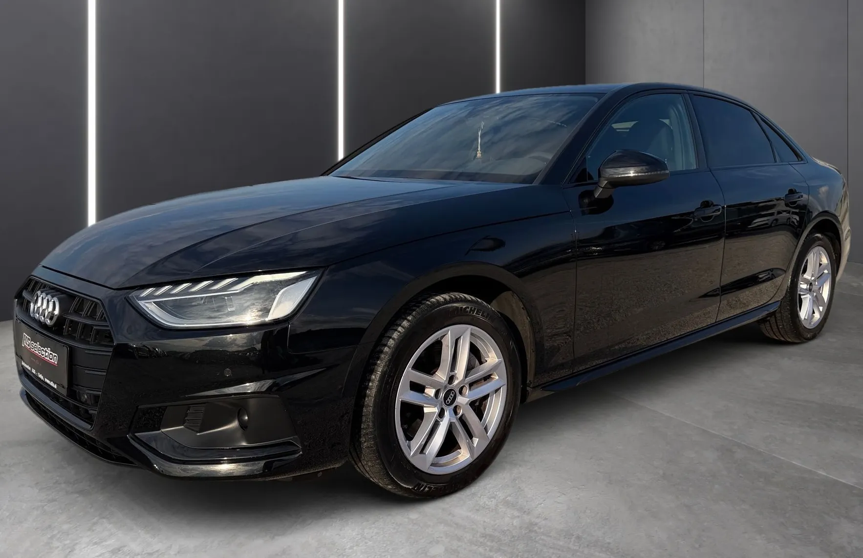 Zunanja slika - Audi A4 - 40 TDI S tronic advanced-Usnje-ACC-PDC-Navigacija. - 1