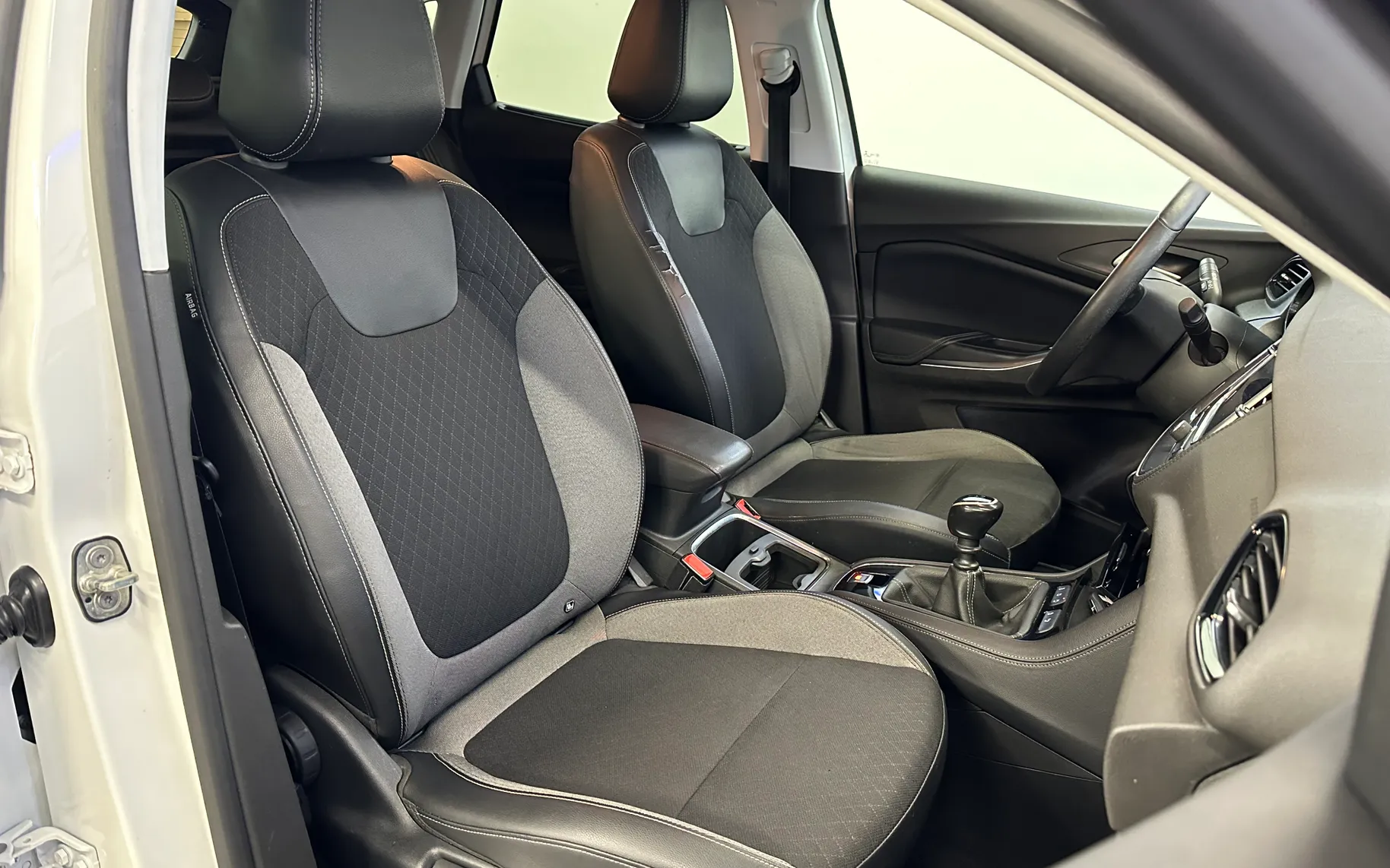 Zunanja slika - Opel Grandland X - 1.2 TURBO INNOVATION + 5 LET JAMSTVA - 6