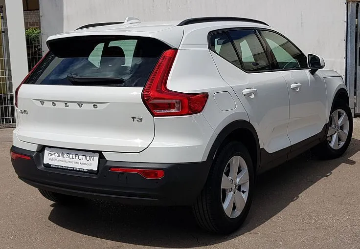 Zunanja slika - Volvo XC40 - T3 Momentum NAVI KAMERA 56.000KM 1.LASTNIK - 6