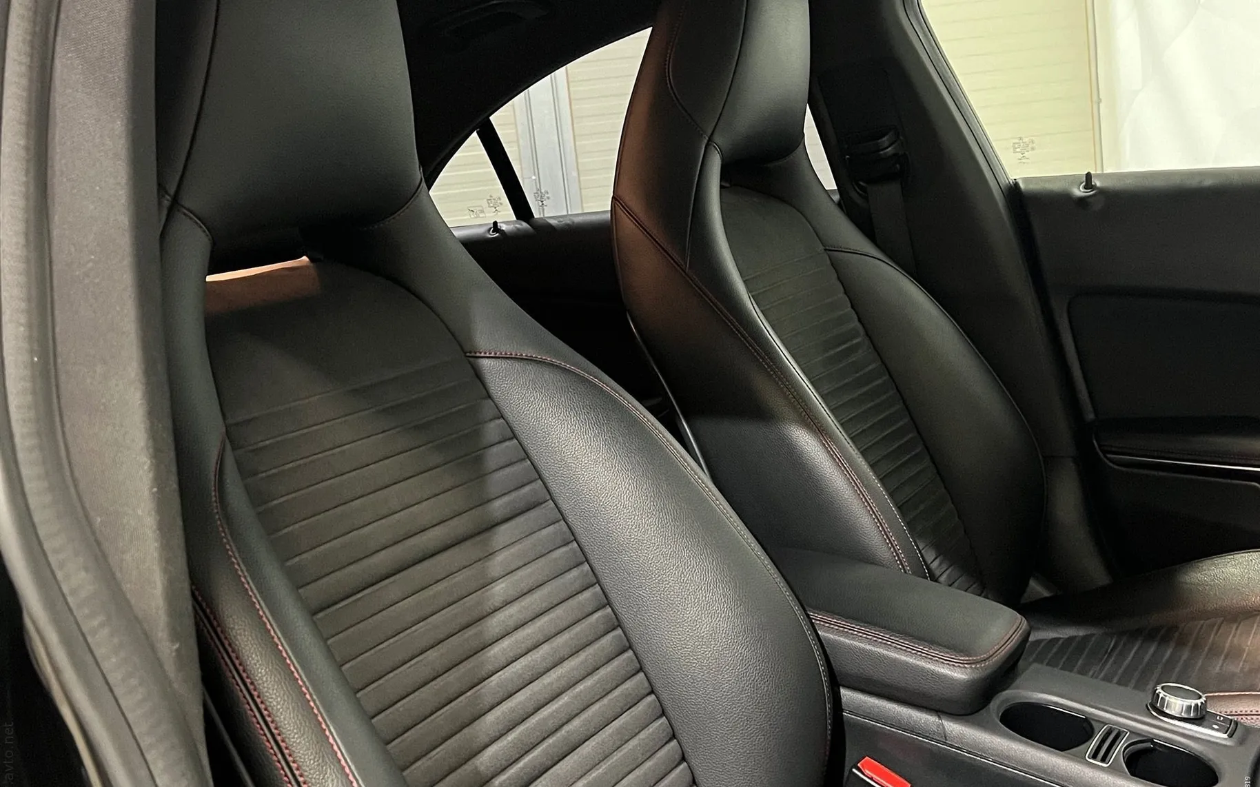 Notranja slika - Mercedes-Benz CLA-Razred - 200d-AMG-BLACK LINE-AUTOMATIK-KAMERA-NAVI-BI-XENON - 12