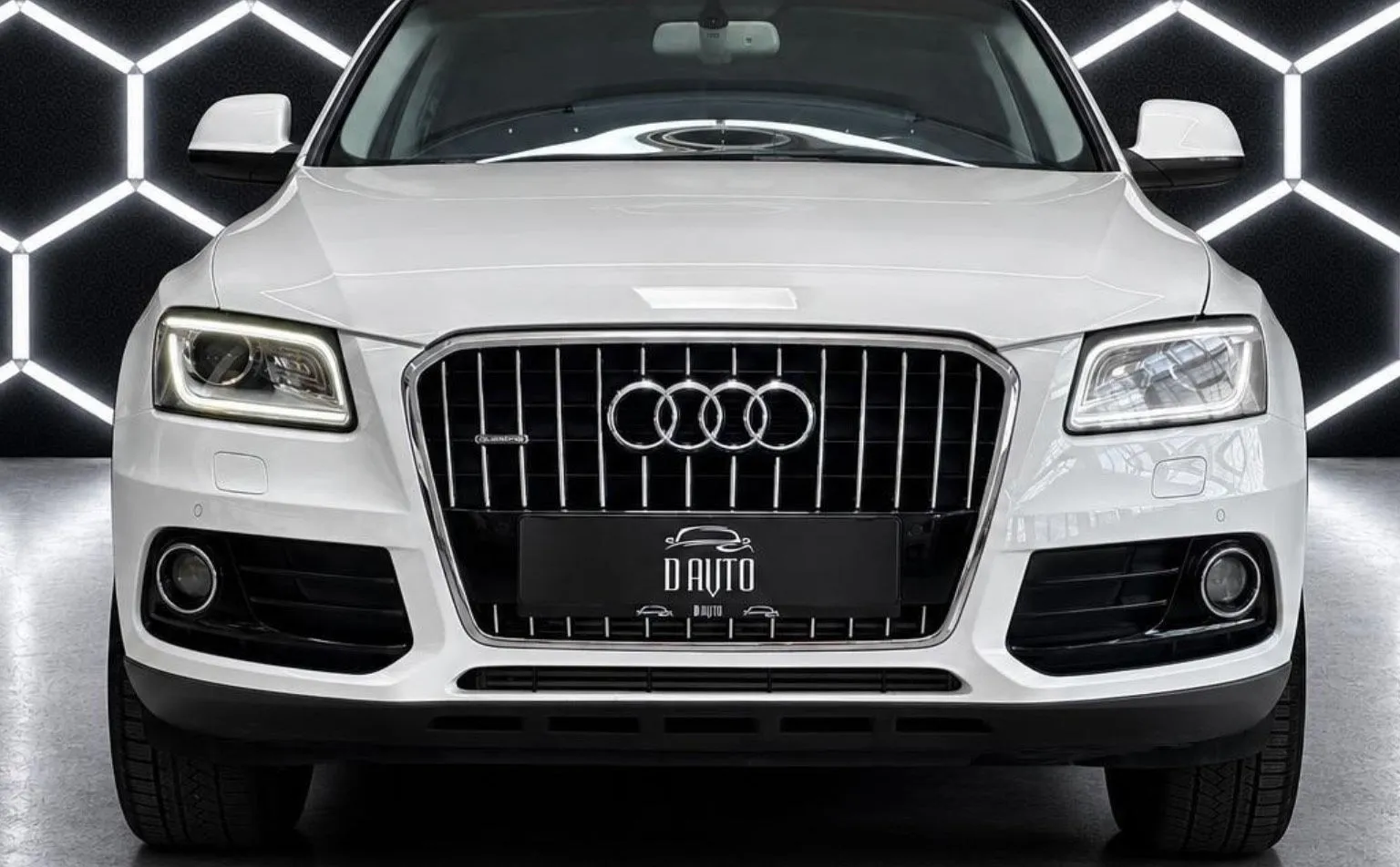 Zunanja slika - Audi Q5 - 2.0 TDI quattro 110kW LED+KLJUKA+PDC... - 2