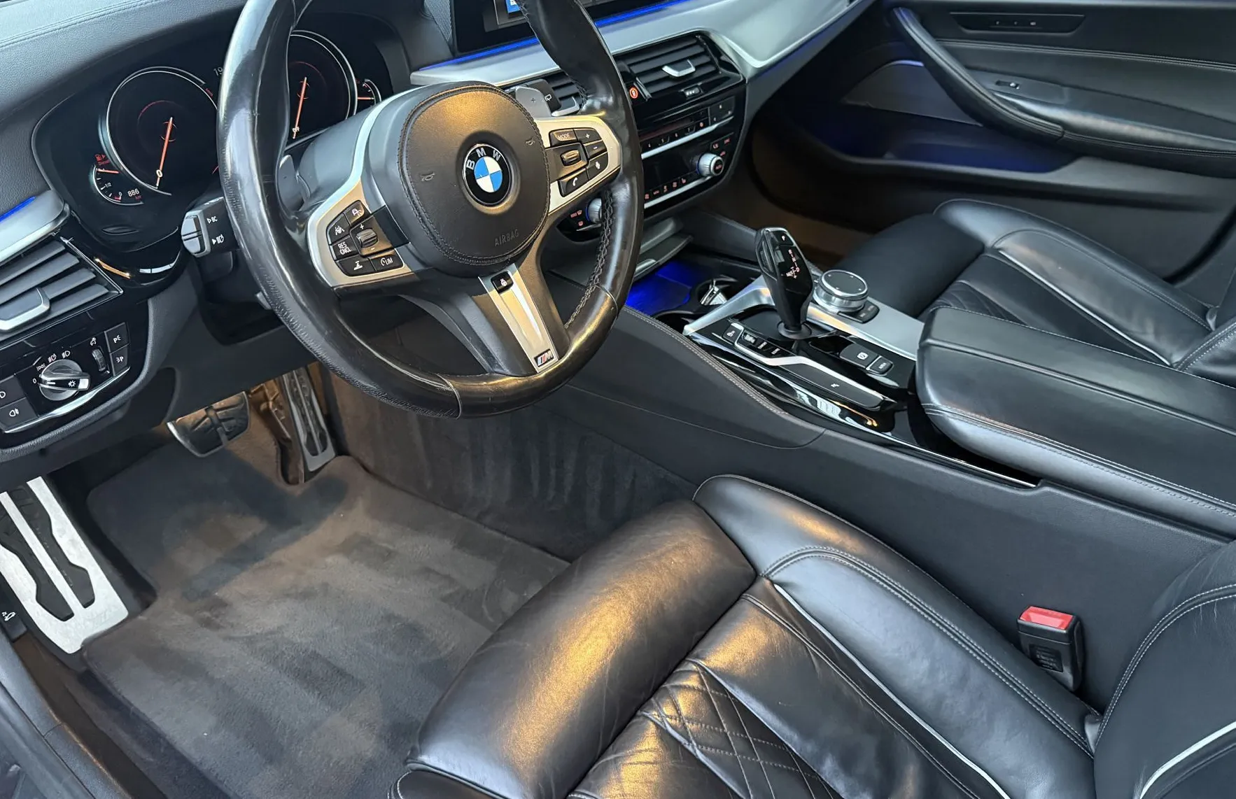 Zunanja slika - BMW Serija 5 - Touring: 530d xDrive Touring Avt. - 7