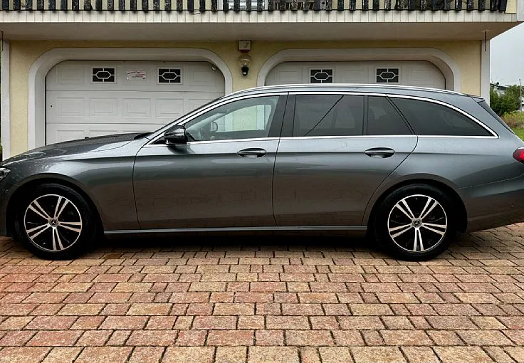 Zunanja slika - Mercedes-Benz E-Razred - 220d Avantgarde LED+ALU+DISTRONIC+KAMERA+AGILITY - 2