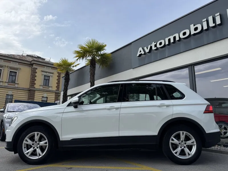 Zunanja slika - Volkswagen Tiguan - 2.0 TDI BMT ComfortlineED 115KM OPR. VELIKI SERVIS - 4